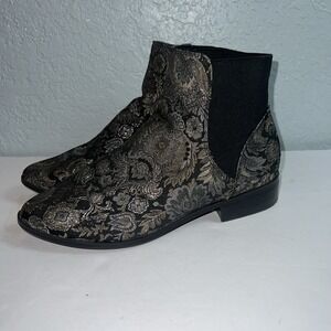 ALDO Black/Gold Embroidered Round Toe Pull‎ On Chelsea Boots Women's Size 9